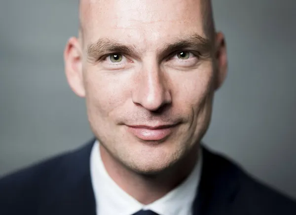 Amsterdam_Attorneys_row_180