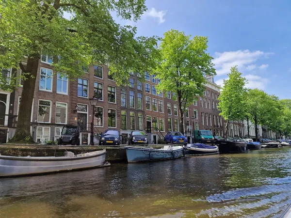 Amsterdam_Attorneys_row_297