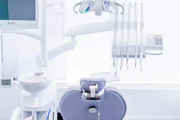 Amsterdam_Dentists_row_137