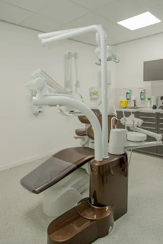 Amsterdam_Dentists_row_249