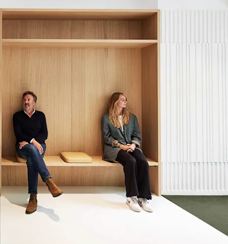 Amsterdam_Dentists_row_256