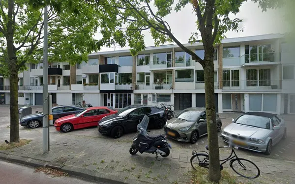 Amsterdam_Dentists_row_345
