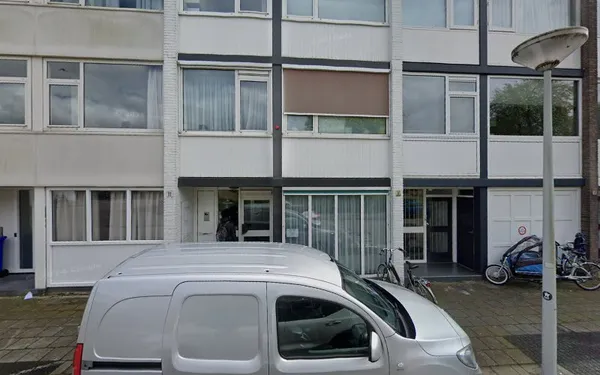 Amsterdam_Dentists_row_38