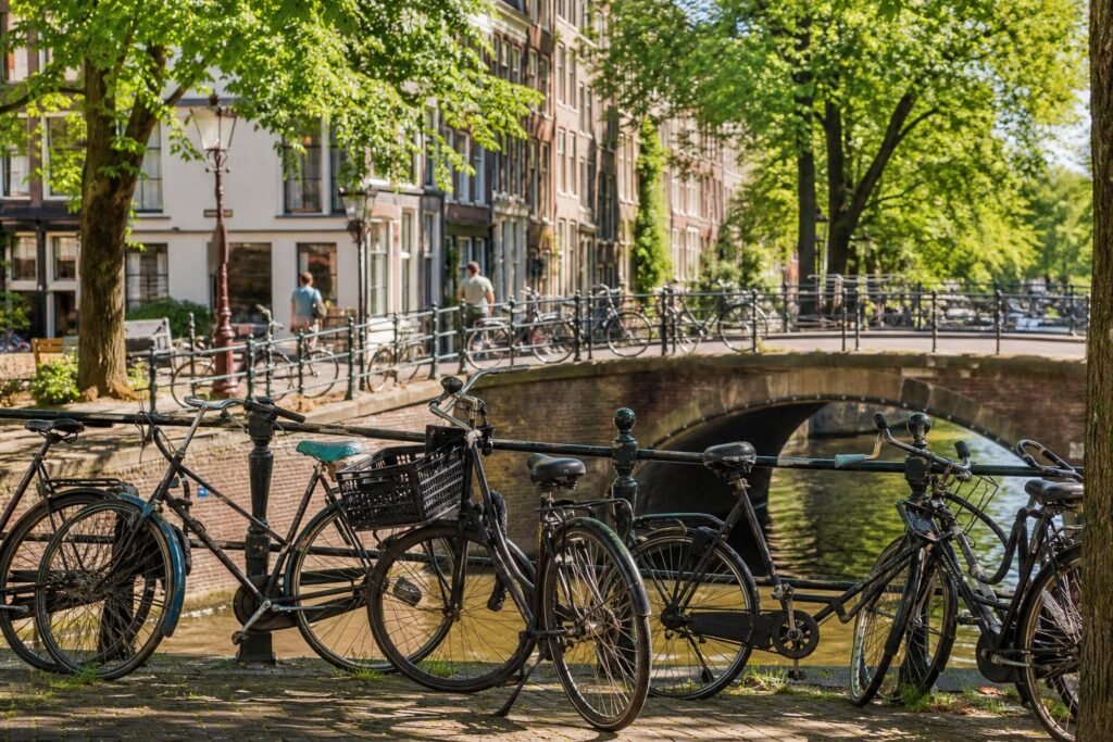 1-Amsterdam–candid-photojournal
