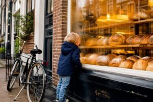 1-Amsterdam-morning–candid-phot