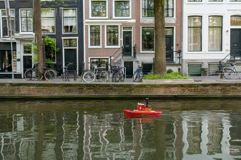 2-Amsterdam-street-life–photojo