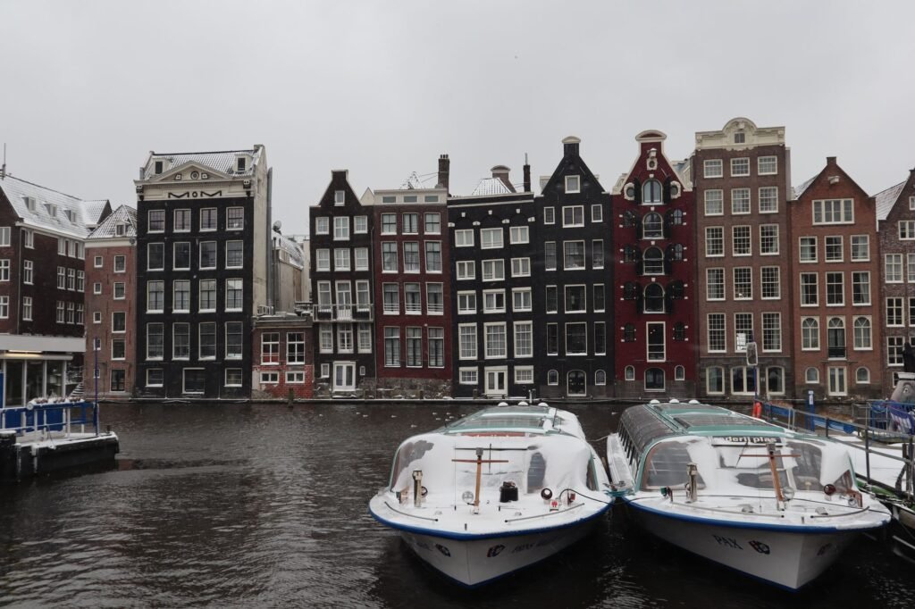 Amsterdam Winter Guide: Weather, Events And Cozy Days