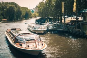 6 Family Friendly Boat Tours In Amsterdam For Kids