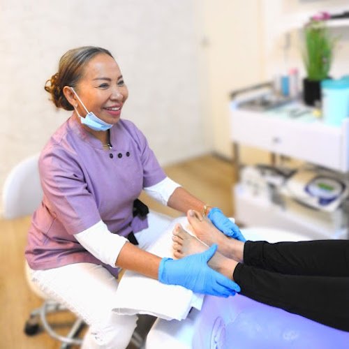 Anies Pedicure