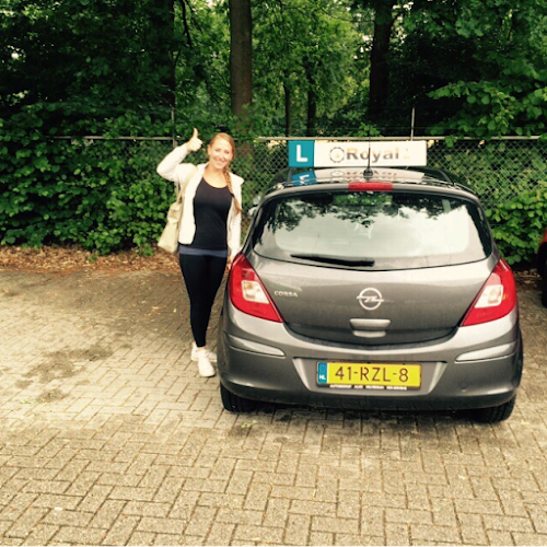 Auto-en motorrijschool Royal