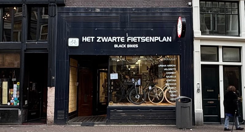Black Bikes | Bicycle Rental Shop at Rembrandtplein
