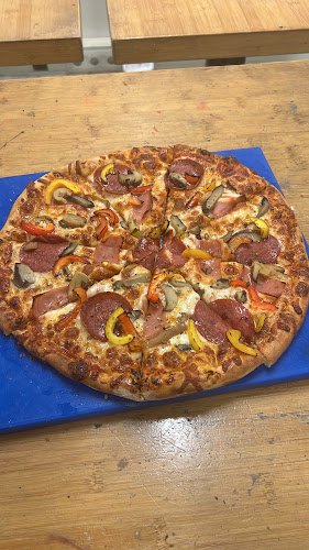 Boston Chicken – Alle 30CM pizzas voor 10-, alleen bij afhaal !
