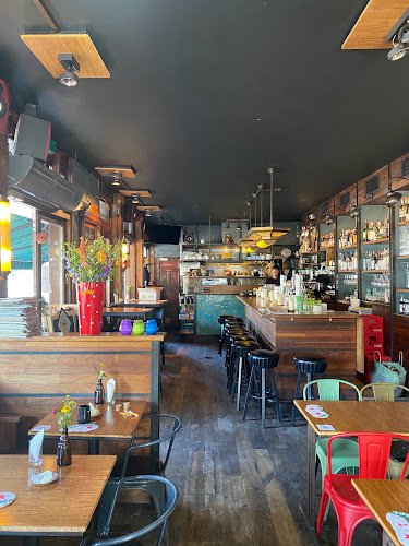 Cafe Binnen Buiten