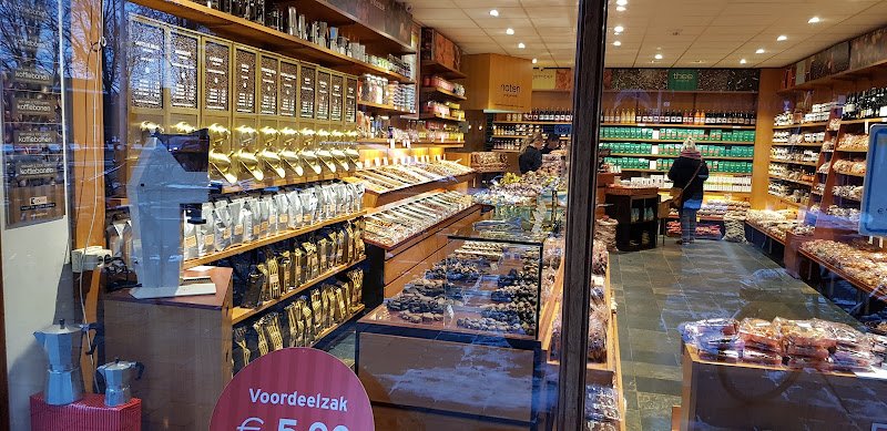 C’est Bon | Notenwinkel, Geschenken & Delicatessenwinkel