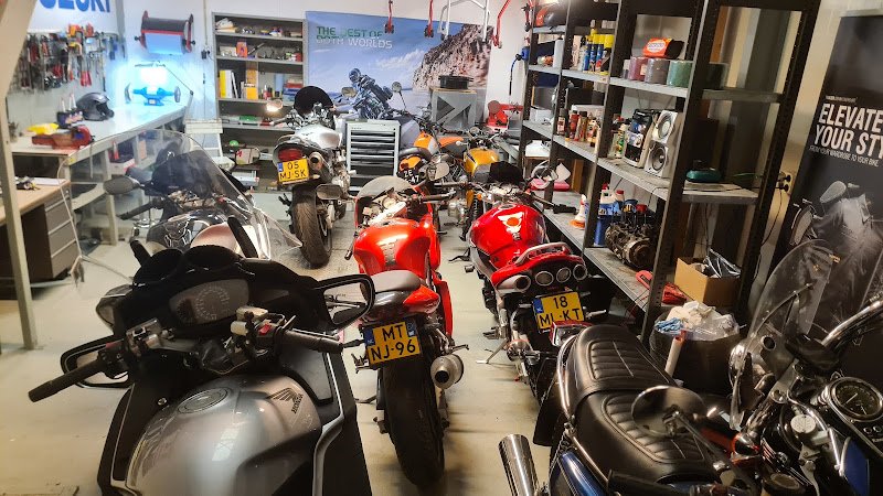 Chronos Motorcycle Garage