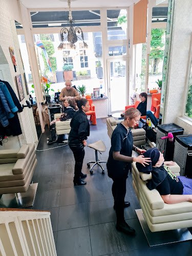 El Encanto Hair Salon By Jorge Ballesteros
