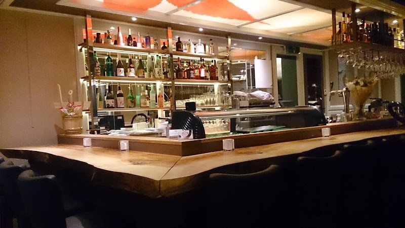 En Japanese kitchen & Sake bar