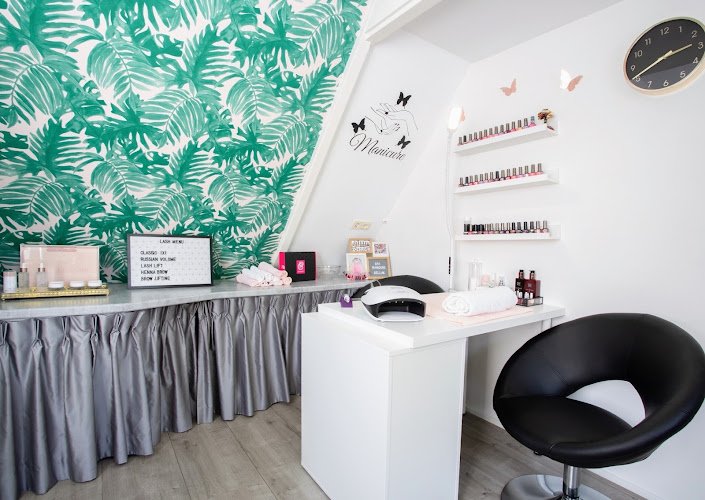 Fabulash By Roos