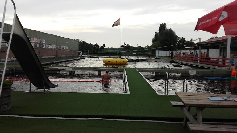 Het Oosterbad