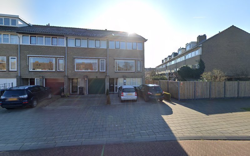 Huidverzorgingsinstituut “Este”