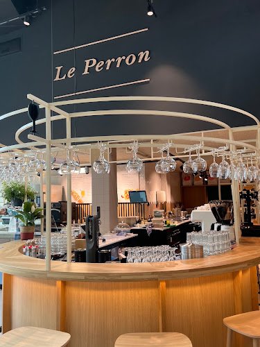 Le Perron