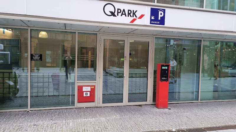 Lockerpoint Luggage Storage Amsterdam Zuid WTC (Inside Q-Park Mahler Parking)