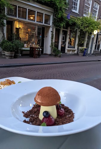 Momenti-Italian cuisine