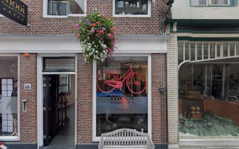 Monique Prins & Business