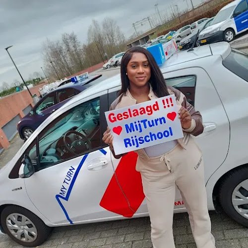 MyTurn Rijschool