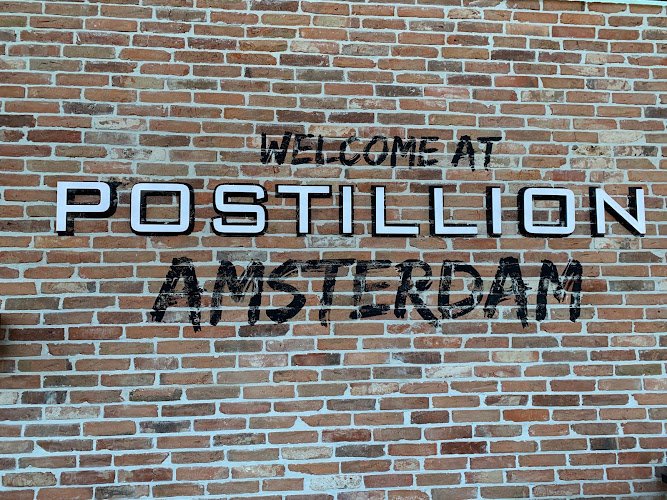Postillion Hotel Parking