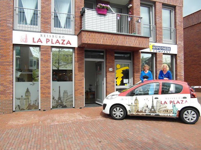 Reisburo La Plaza