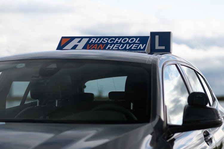 Rijschool Van Heuven