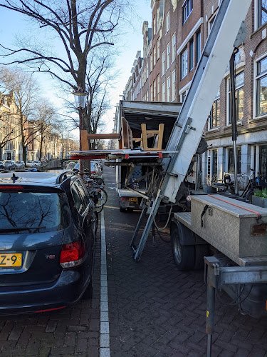 Select Movers