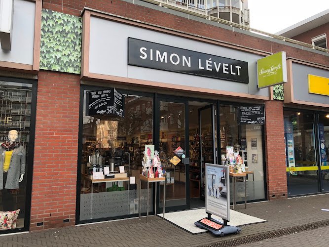 Simon Lévelt