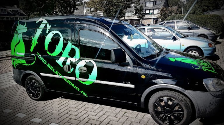 Toro Belettering