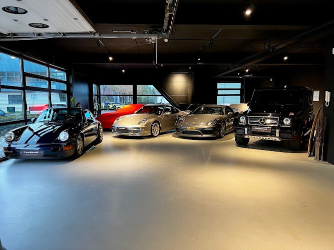 TwinSpark Racing & Engineering Porsche Specialist