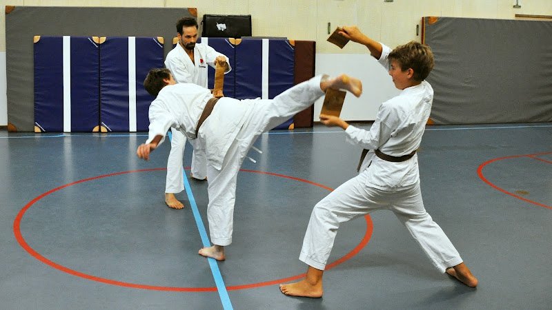 ki club.cool – karateschool sinds 1994 in Amsterdam en Monnickendam