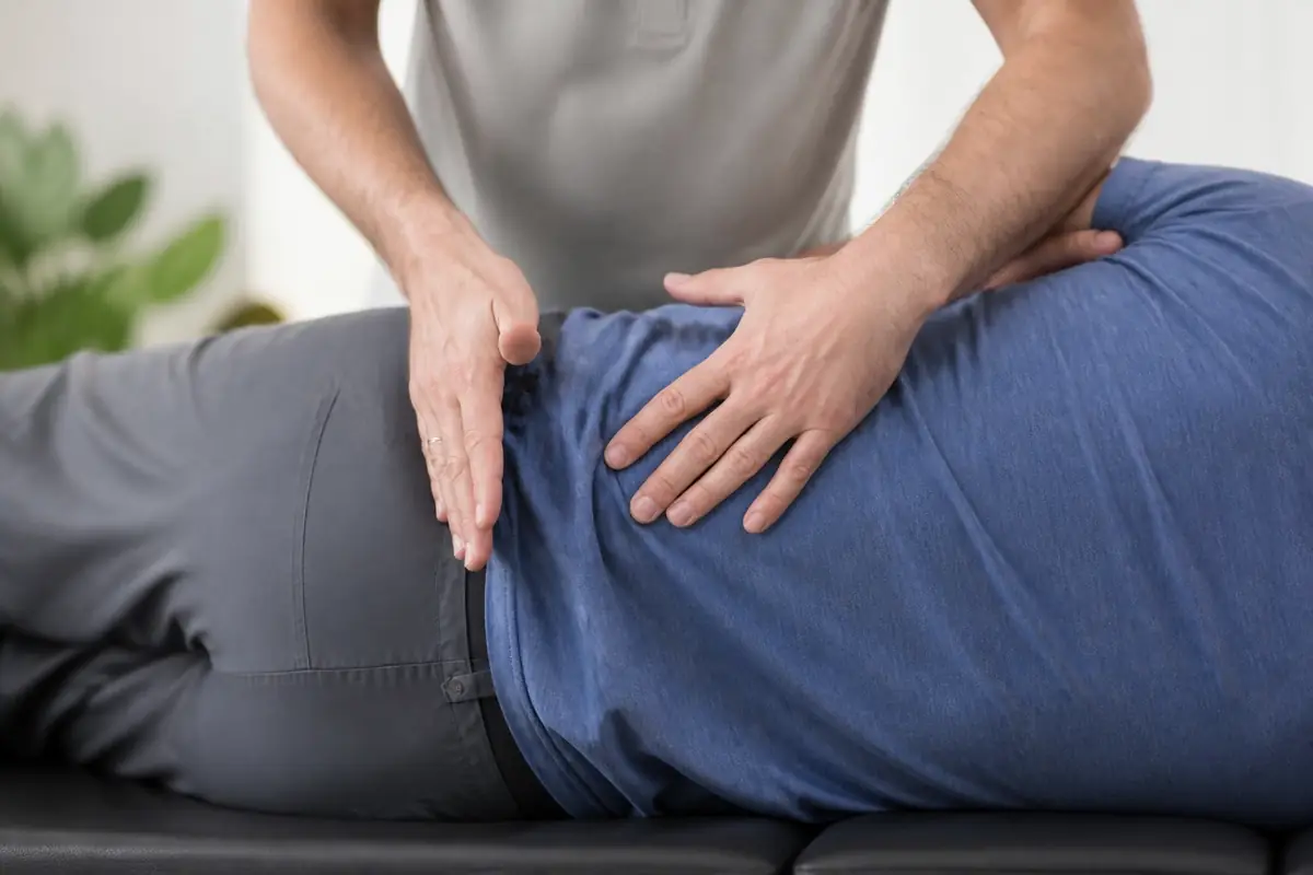 chiropractors - close-up-of-ha_4
