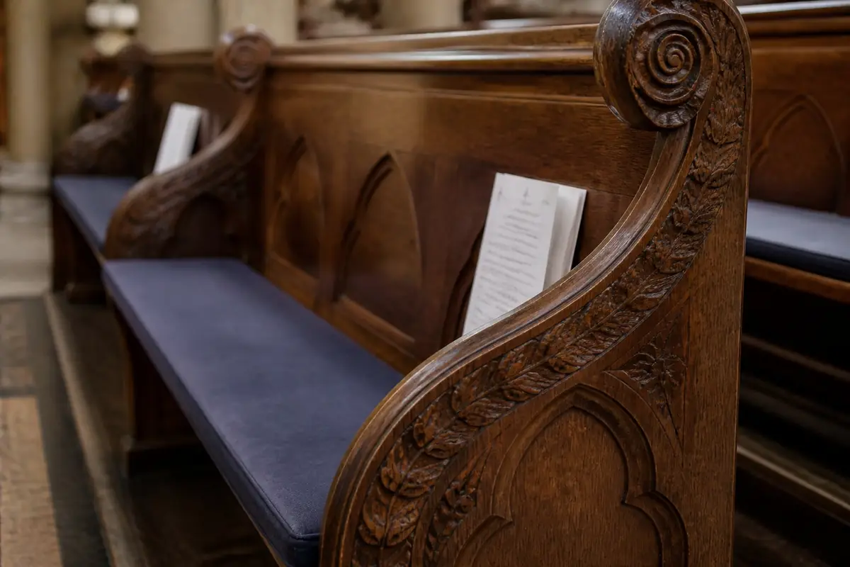 churches - church-pew-detail-s