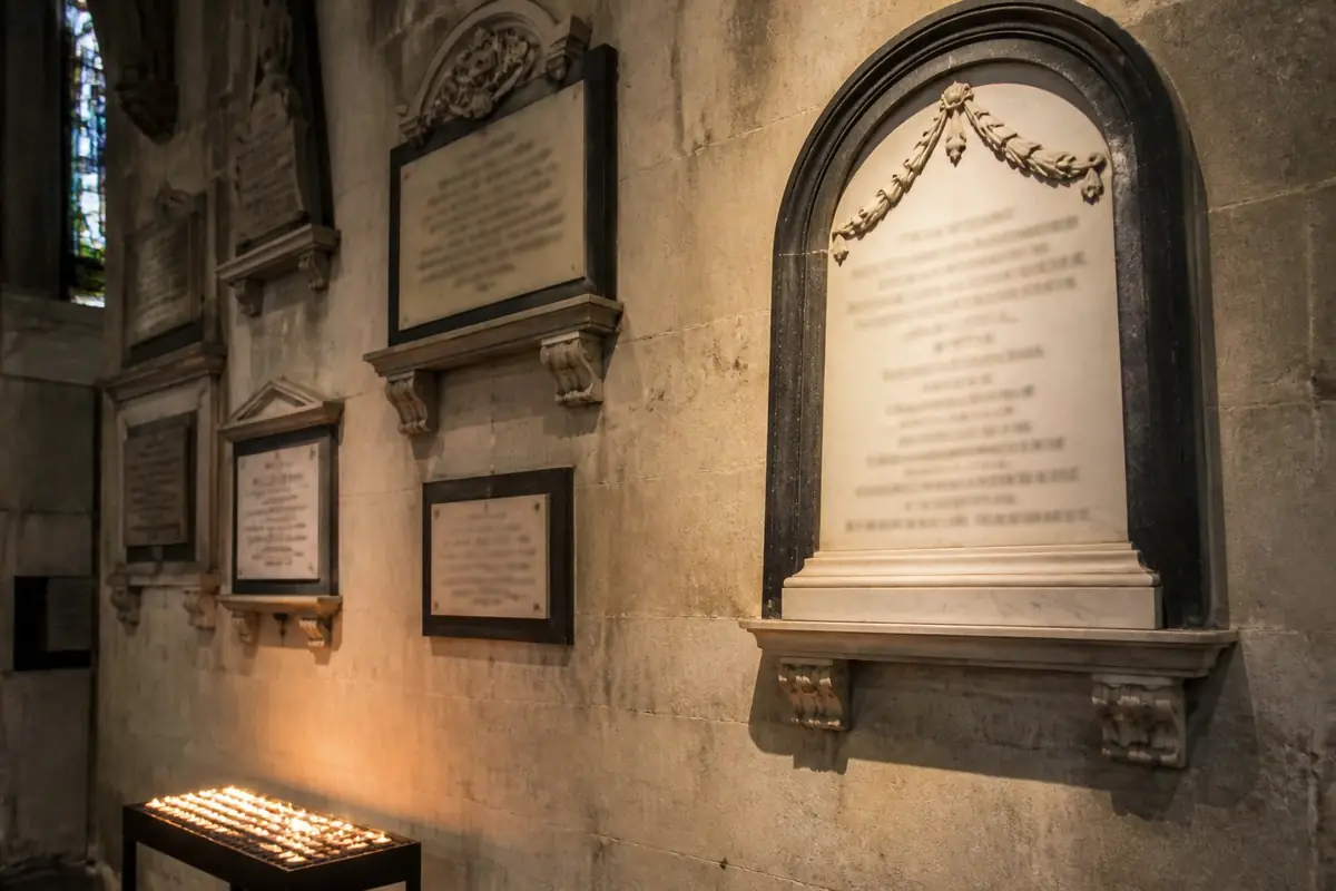 churches - wall-mounted-memori