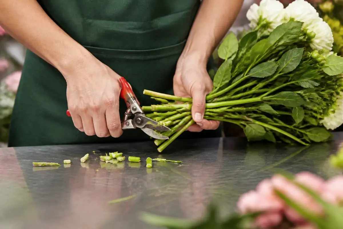 florists - close-up-of-bouquet