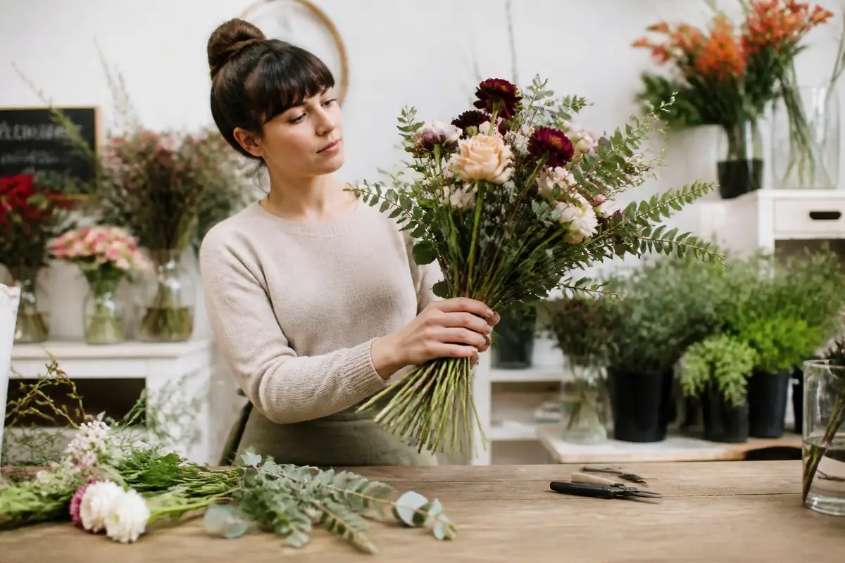 florists - florist-holding-a-l