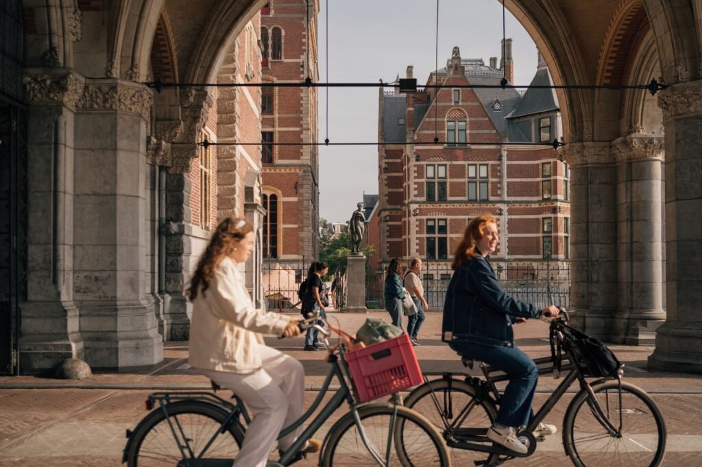 Bicycle accidents in Amsterdam rise by 20%