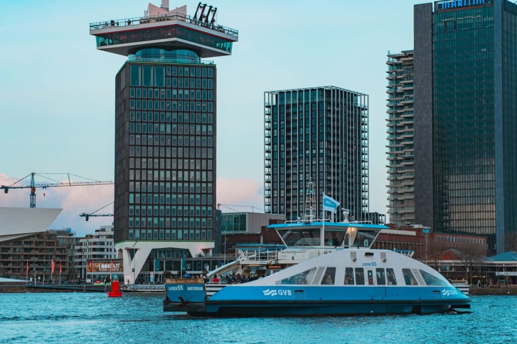 Fewer IJ ferries this weekend due to staff shortage