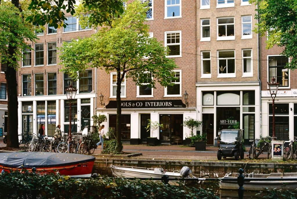 Spiegelgracht antique shops make way for tourist treats