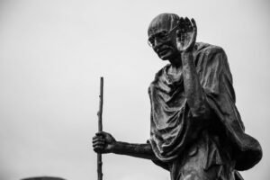 Peace advocates gather at Churchilllaan Gandhi statue