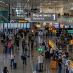 Schiphol security guards begin work slow-downs over conditions