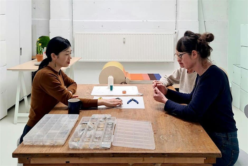 Learn basic necklace and earring assembly at GEM SESSIONS