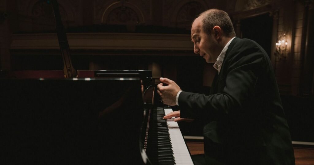 Alexander Gavrylyuk plays Prokofiev and Chopin in War and Innocence