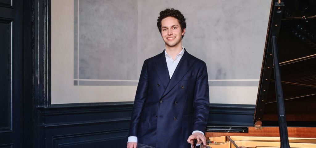 Mozart, Beethoven, and Ravel with Nikola Meeuwsen